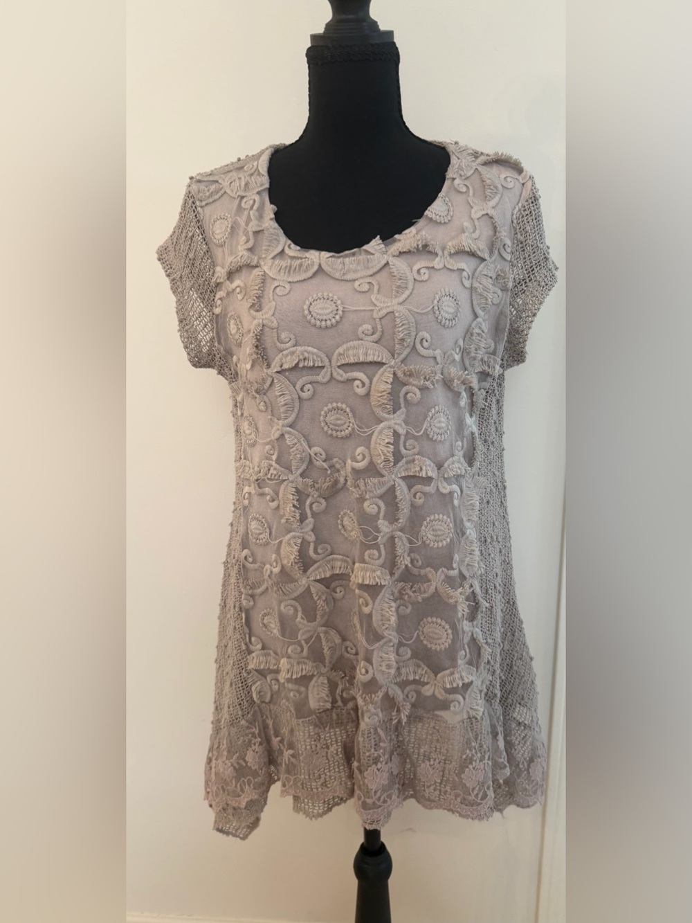 Tempo Paris Taupe Boho Lined Embroidered Short Sleeve Tunic with Sequins L